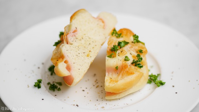 f:id:ikashiya:20200128123104j:plain ハムチーズパン