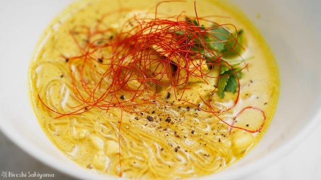 ココナッツカレー春雨スープのアップ