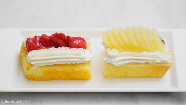 カジュアルフルーツケーキを横から