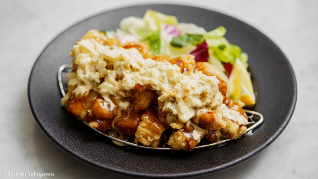 衣が小麦粉のチキン南蛮