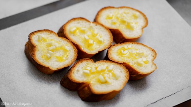 ガーリックトースト焼く前