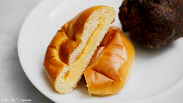 しあわせを呼ぶクリームパン、断面