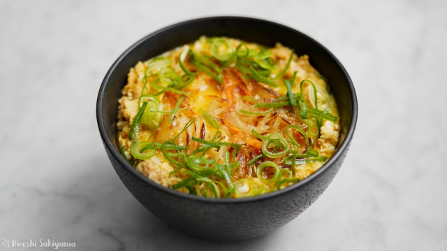 かき揚げ卵とじ丼