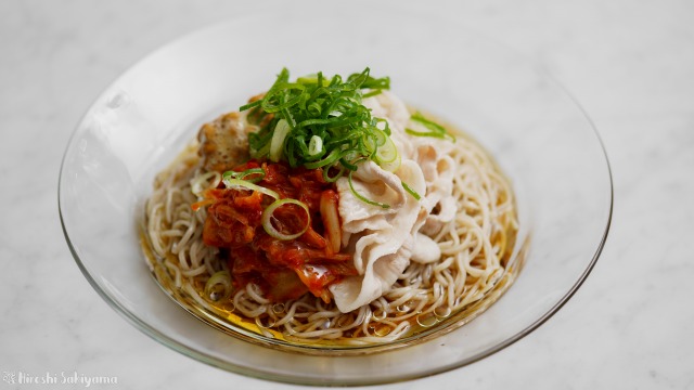 納豆豚キムチ冷やし蕎麦