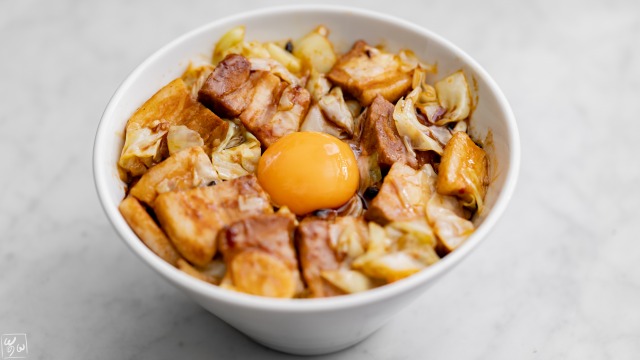 豆鼓回鍋肉丼