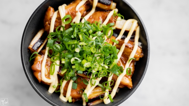 照り焼きマヨチキン丼