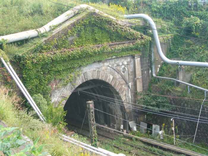 個別「[製鉄所炭滓線][くろがね線][宮田山トンネル][八幡][北九州]製鉄所炭滓線（くろがね線）2009.10.13」の写真、画像