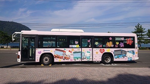 ハローキティラッピングバス西鉄バス北九州運用開始初日 - い