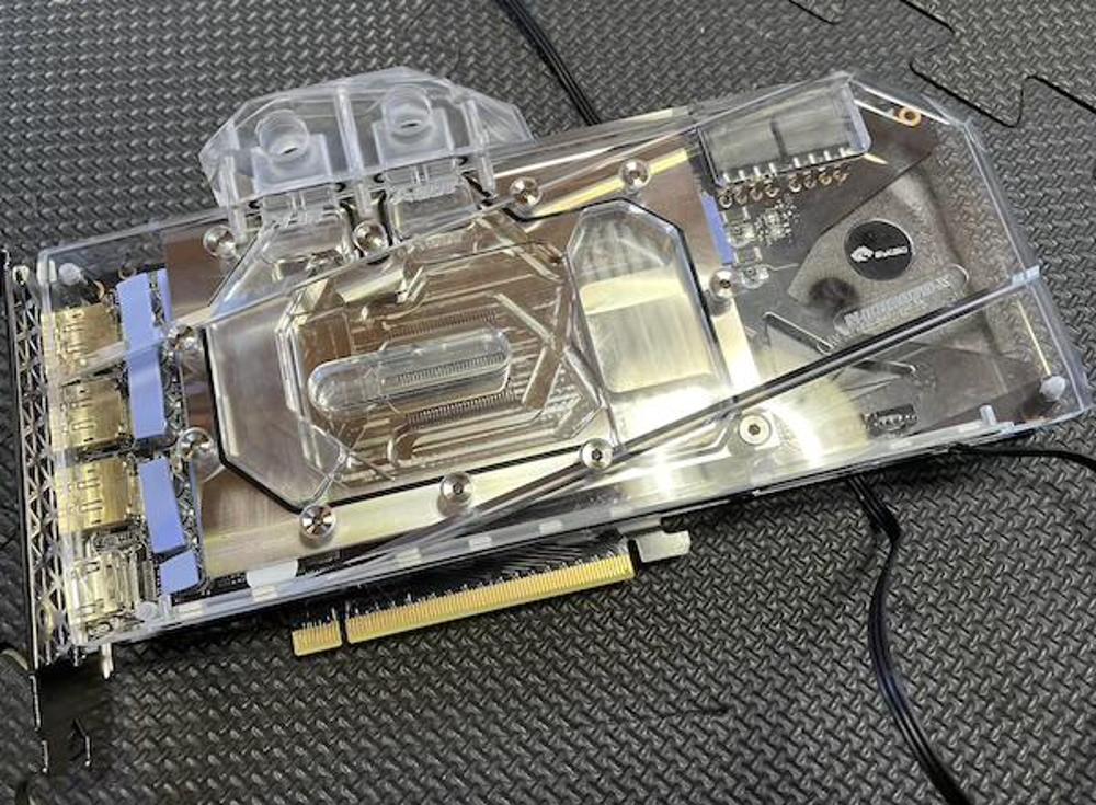 RADEON RX5700XT 水冷化した RADEON RX5700XT 水冷化した