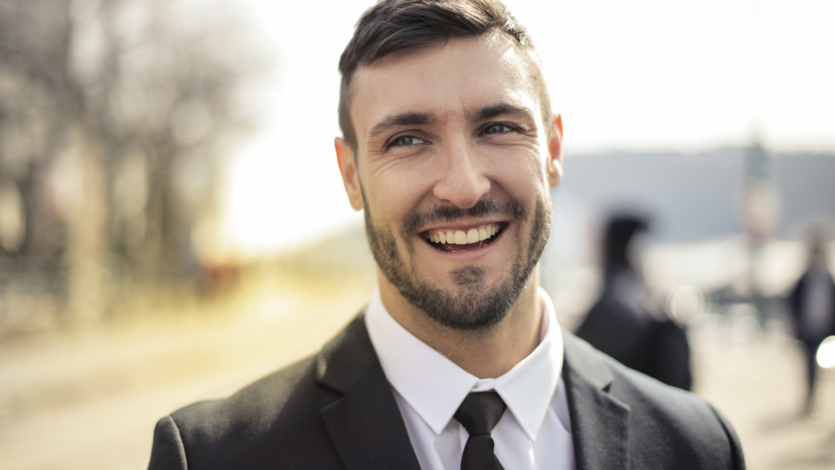 貯金100万円を20代で。