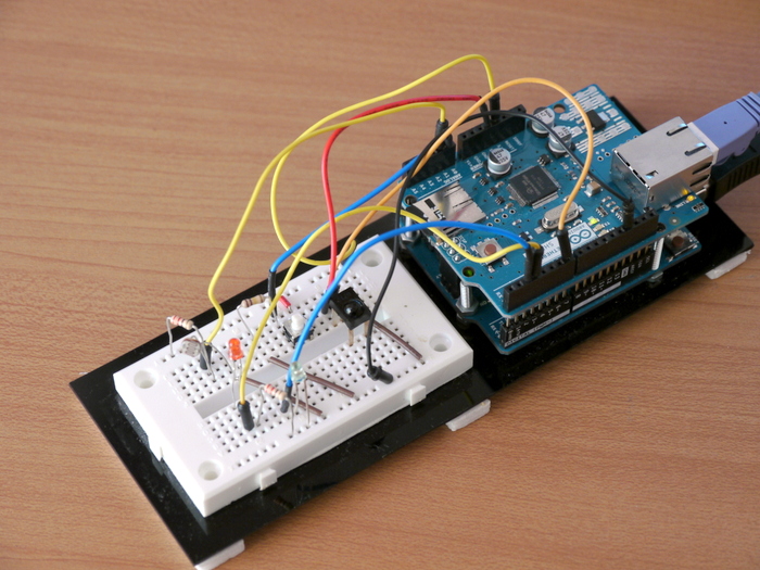 写真2 Arduinoイーサネットシールド