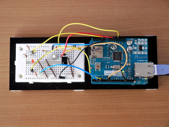 写真4 ウェブサーバーからLEDを光らせるテスト回路