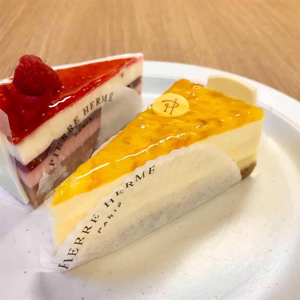 ピエール・エルメ・パリ Aoyama(スイーツ)@表参道 【美しい味の世界が広がるお店】 - 渋谷・表参道ランチ 偏愛日記