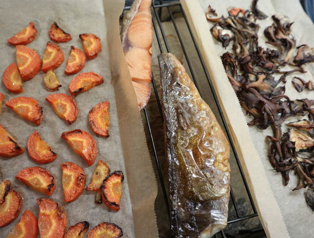 ヘルシオレシピ まかせて調理 焼き魚2種を一気に ニオイ対策もあるよ いくらさんが 減らした