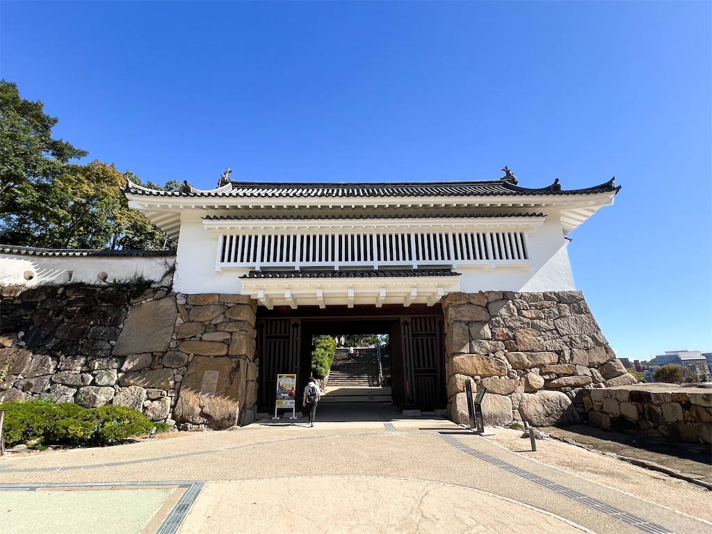 f:id:illust_and_meda0301:20231030200459j:image f:id:illust_and_meda0301:20231030200459j:image