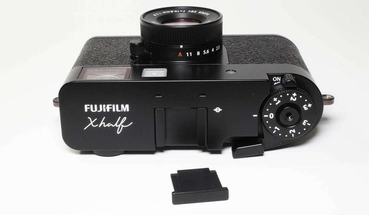 Fujifilm Xハーフコンパクトデジタルカメラ コンパクトデジタルカメラ「X half（エックスハーフ）（製品名