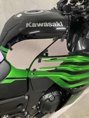 好評 ZX-14Rにストンプグリップをつける お買い物メモ - トイガン