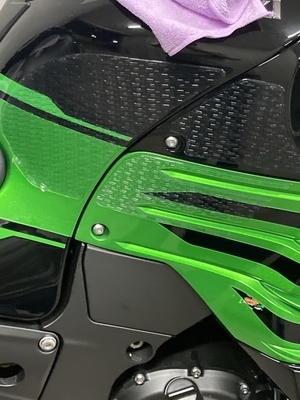 ZX-14Rにストンプグリップをつける - お買い物メモ