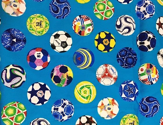 サッカー柄の布
