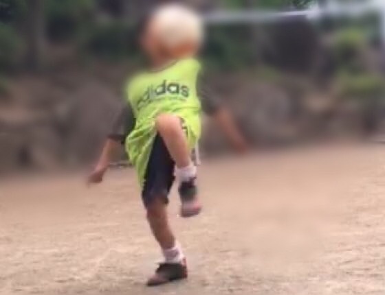 ももリフティング練習中