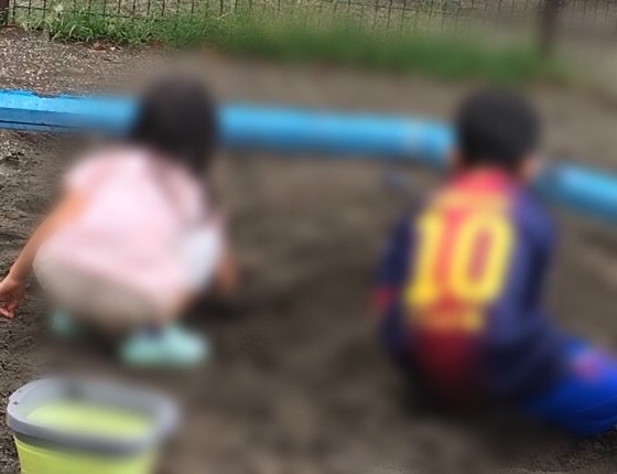 砂遊びは全身運動？砂遊び最強説