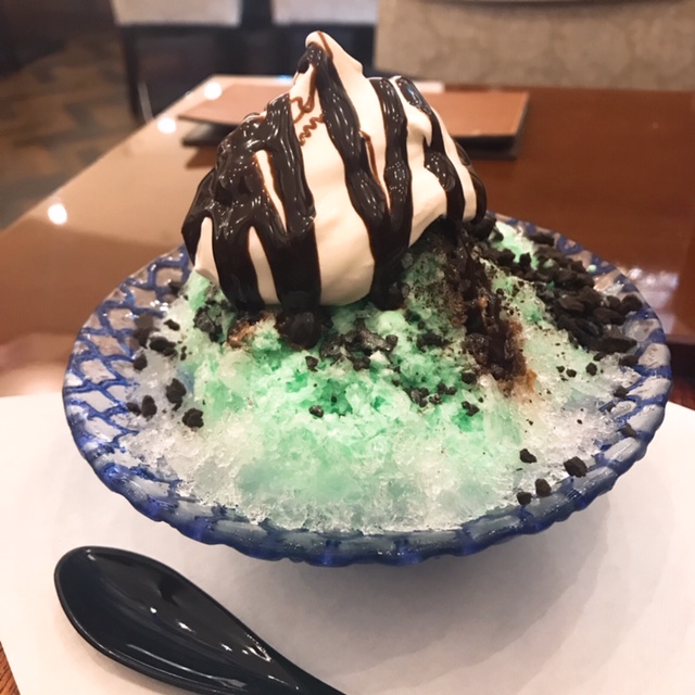 椿屋珈琲のチョコミントかき氷