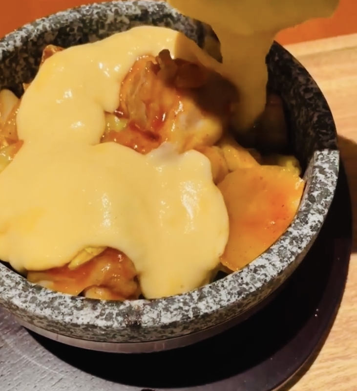 チーズレストラン「リコッタ」チーズタッカルビ丼