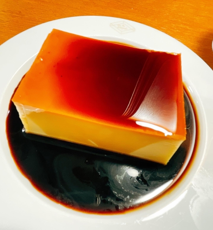 Depot「懐かしのほろ苦プリン」無傷の姿