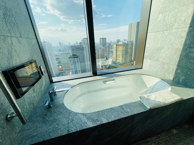 「The Okura Tokyo」プレステージルーム(ビューバス)のバスルーム