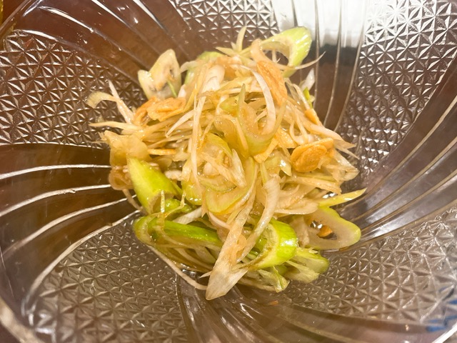「じまんや」葱と鳥皮？