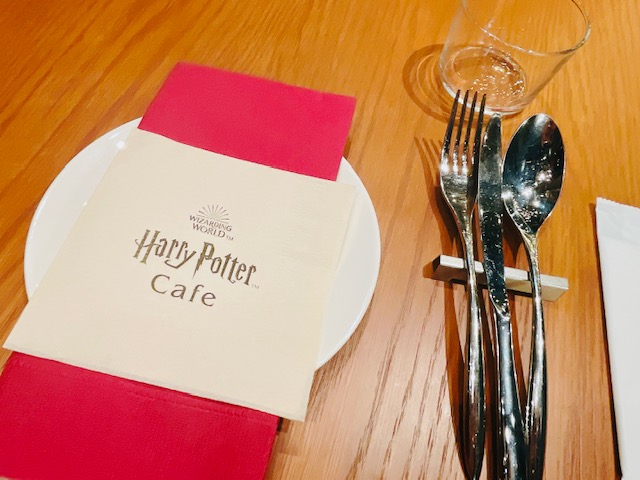 「Harry Potter Cafe」卓上のテーブルセット