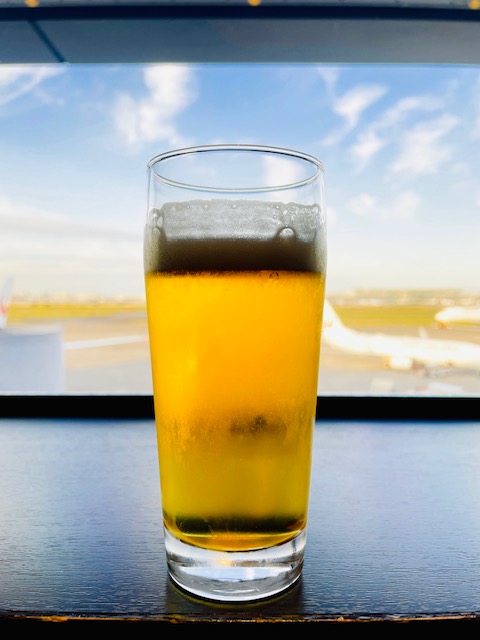 フライト前の睡眠導入ビール