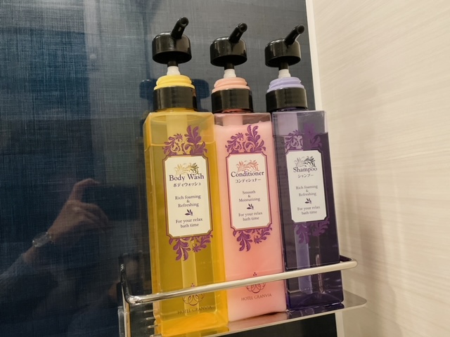「ホテルヴィスキオ富山」スーペリアツインプラスのシャンプー、コンディショナー、ボディウォッシュ