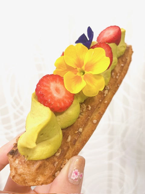 「春華堂」咲クレール ピスタチオベリー