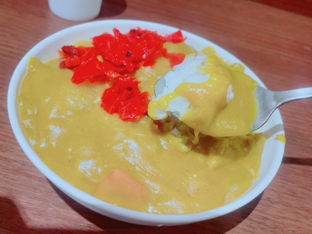 新潟】万代シティバスセンターの黄色いカレーで朝ごはん