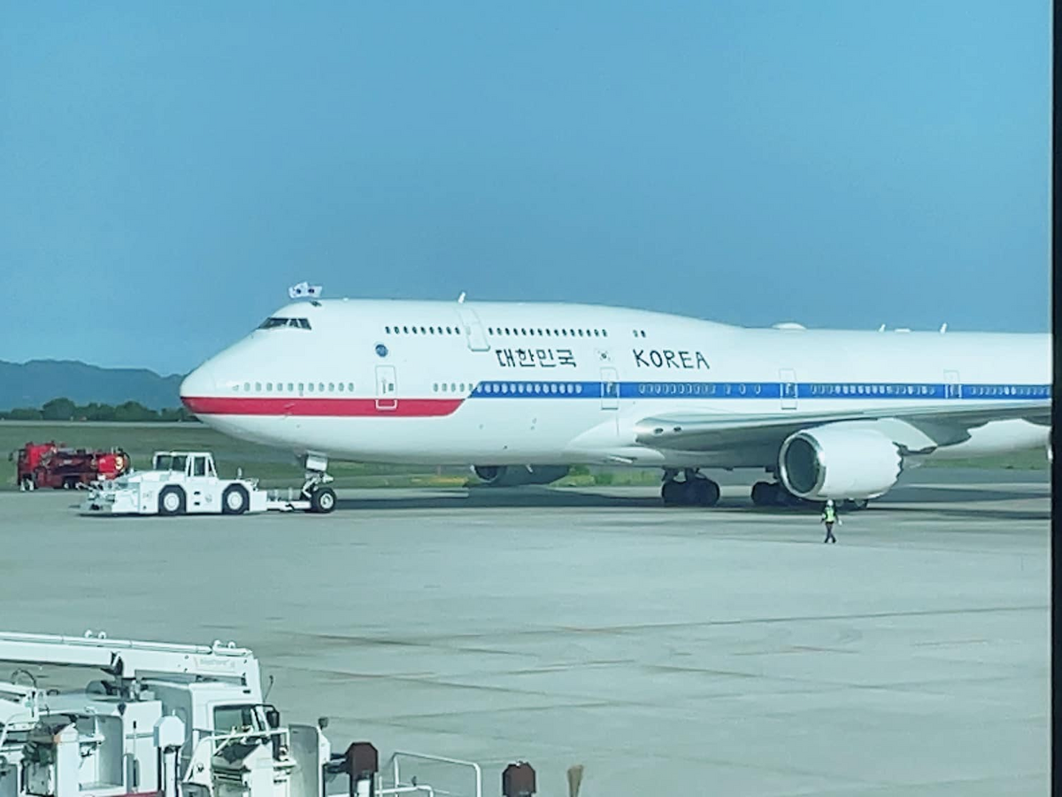 どこかにマイルで初広島】サミット参加国の政府専用機をお見送りした