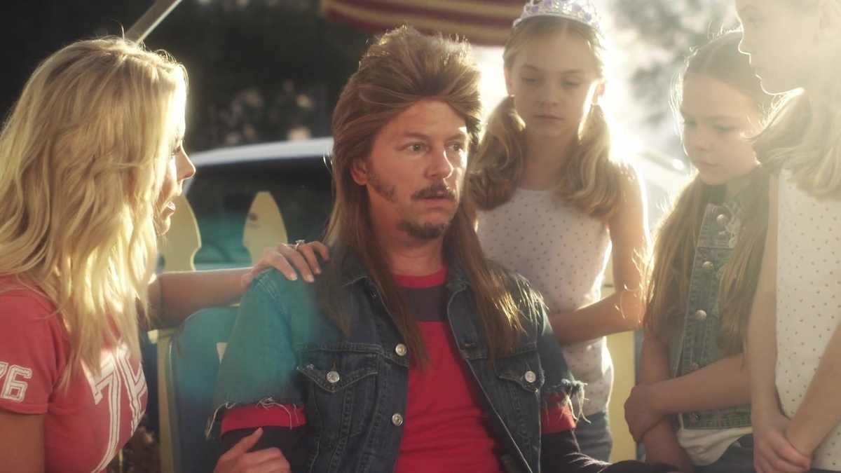 ジョー・ダート 華麗なる負け犬の伝説（JOE DIRT 2: BEAUTIFUL LOSER）