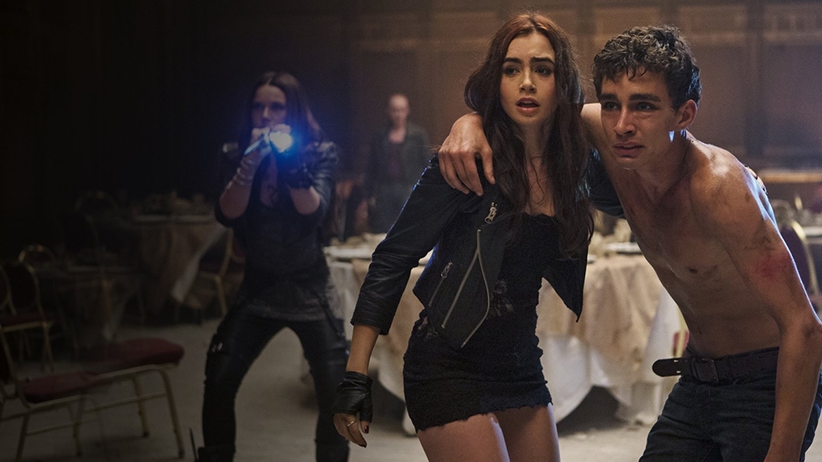 シャドウハンター（The Mortal Instruments: City of Bones）