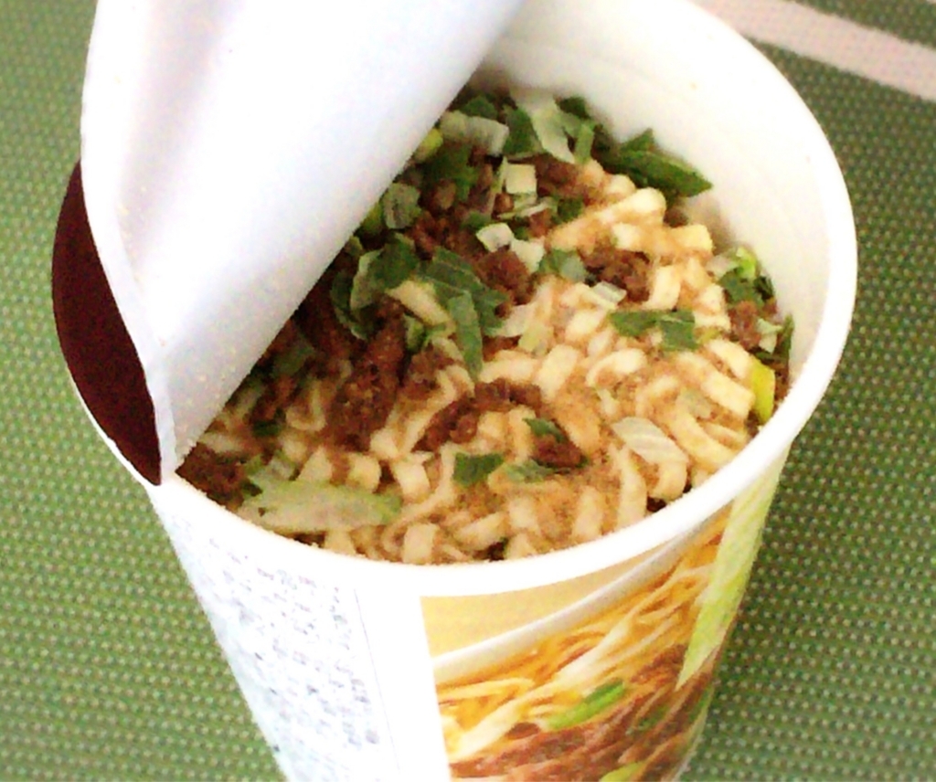 おすすめカップ麺 セブンイレブンの関西風肉うどんが値段の割に超美味しくて満足 アイディアは熱いうちに打て