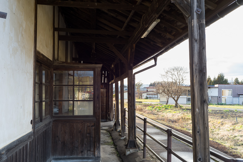 山形にある登録有形文化財の2つの木造駅舎 - なにをいまさら…