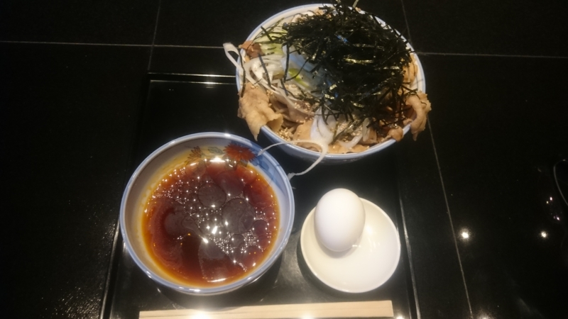 冷たい肉そば