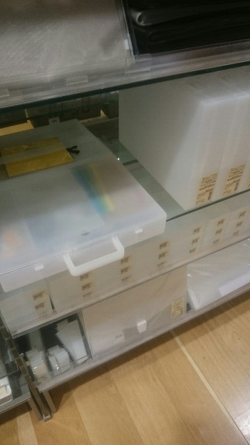 自立収納できるキャリーケース