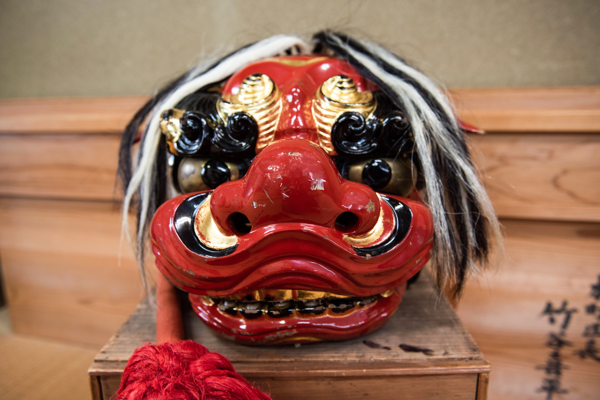 50年前の希品 加賀人形 獅子持 伝統工芸 石川県 獅子舞 希少価値 Amazon.co.jp: 加賀人形 獅子持 伝統工芸 石川県 獅子舞 : おもちゃ
