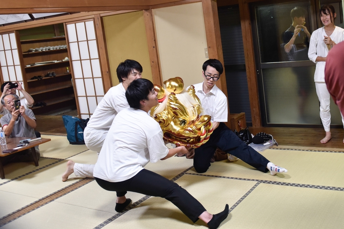 獅子幕のない圧巻の金箔獅子！千葉県木更津市 小浜水神社祭礼 獅子舞