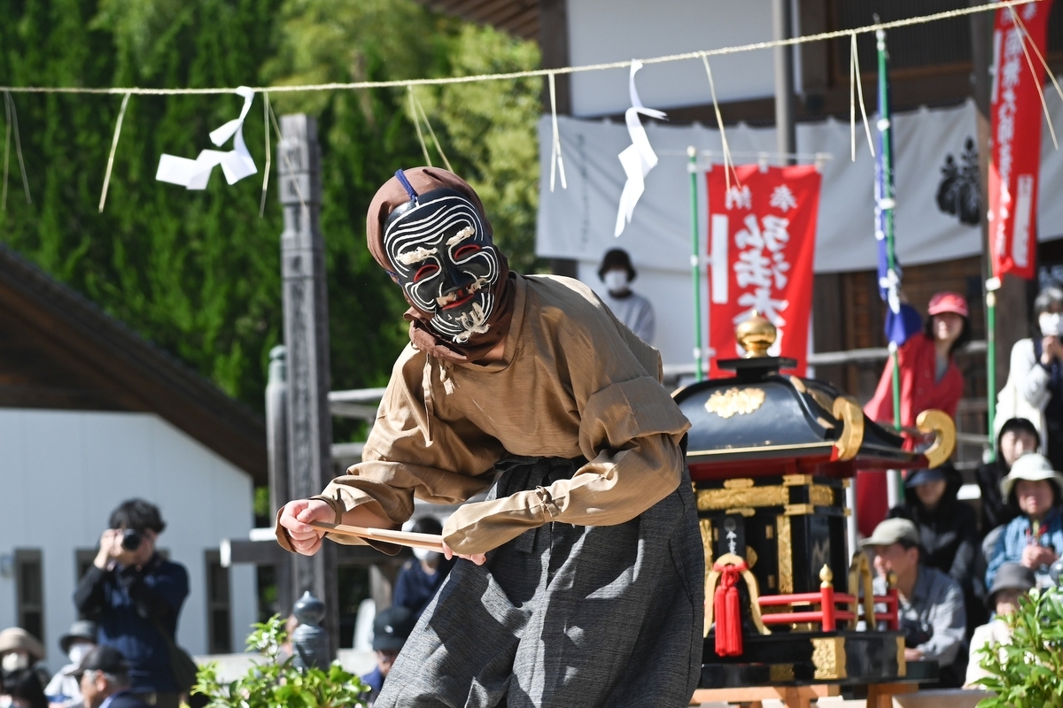 平安時代の舞楽を伝える、伝統的獅子舞との出会い。念願の島根県 隠岐