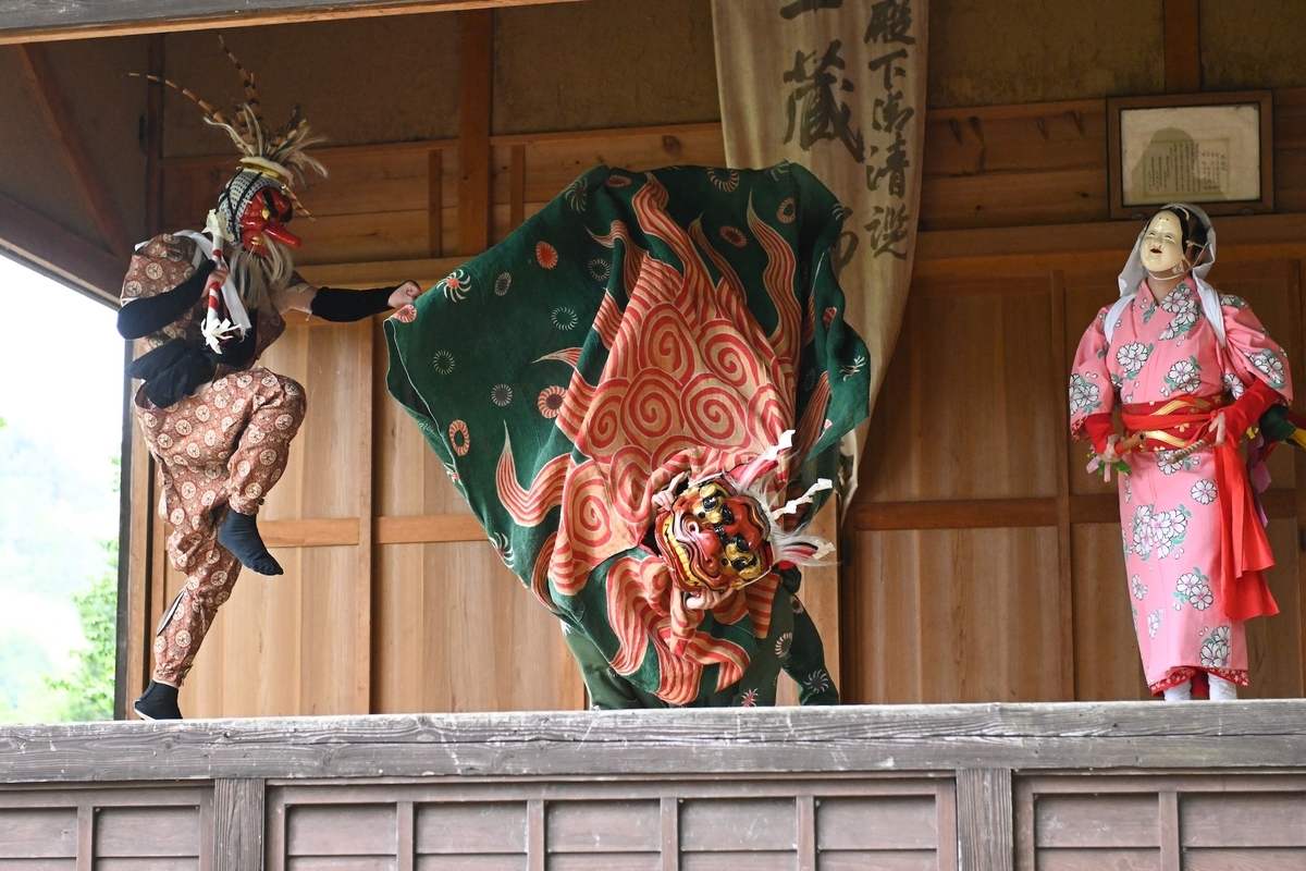 岐阜県高山市にて、金蔵獅子と蛇獅子の系譜を辿る！獅子殺しの真意とは