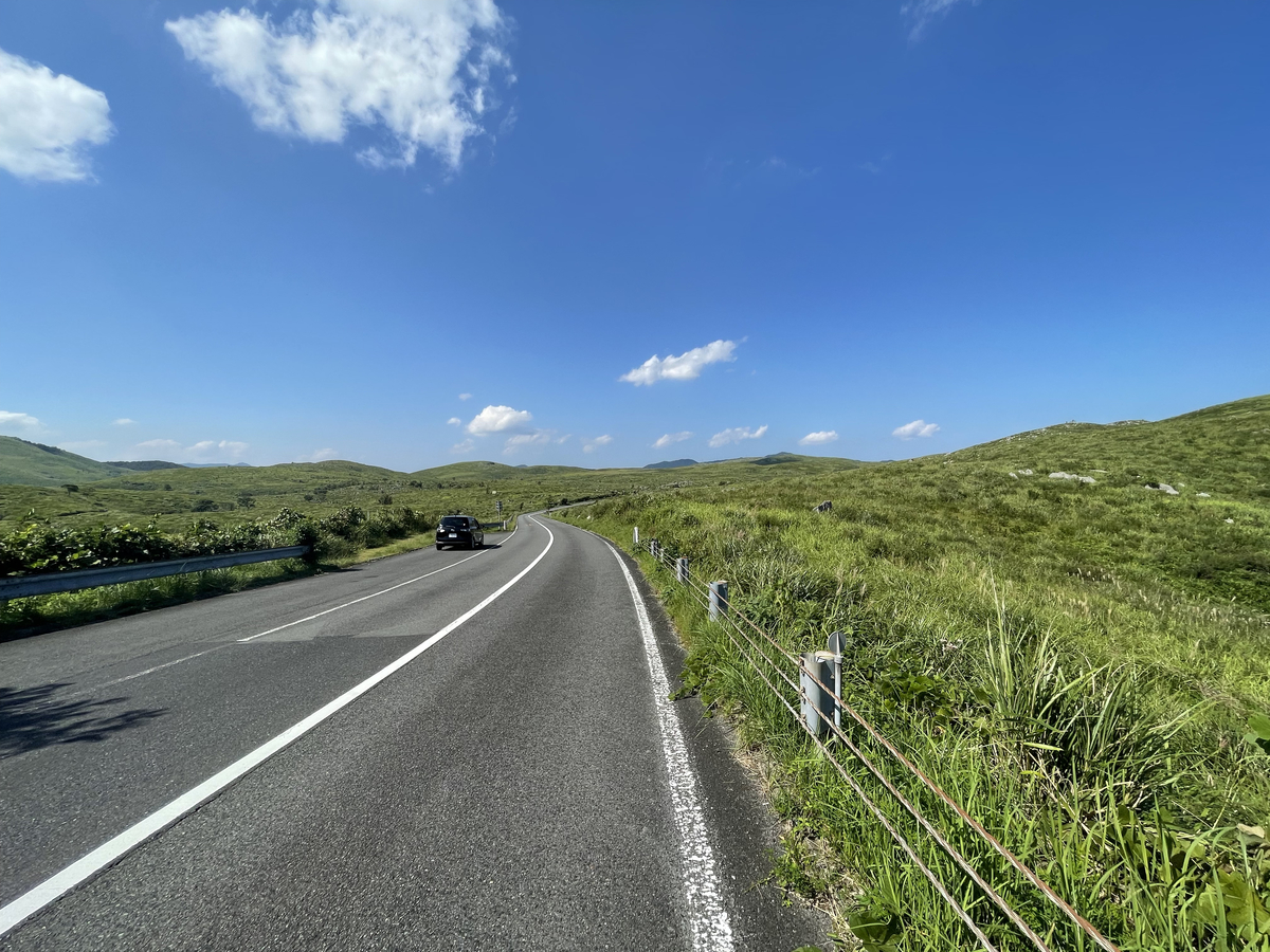 山口県 秋吉台 天然地下神殿 秋吉洞 と広大な草原 秋吉台 に大興奮 絶景日記 旅のタネ