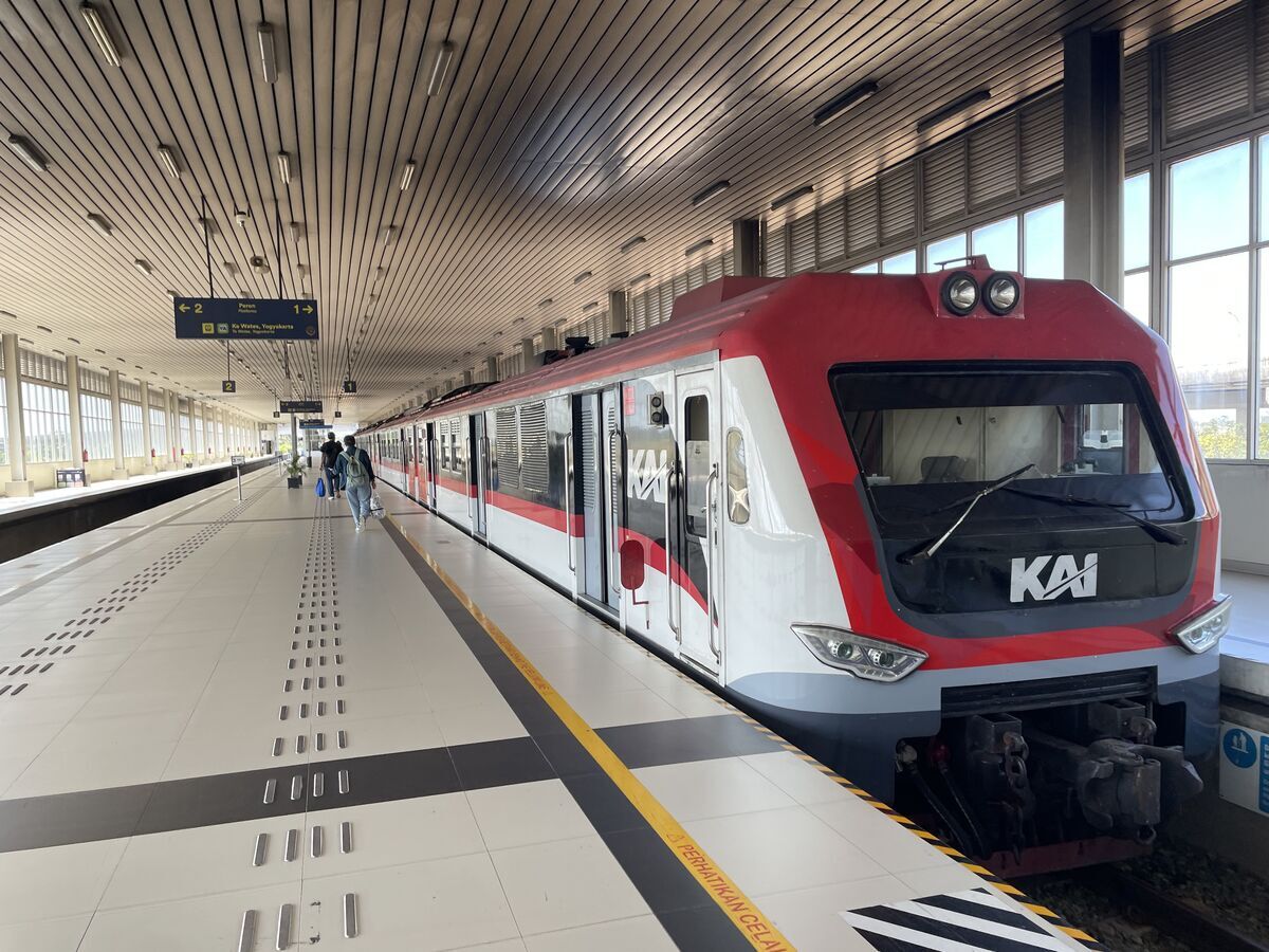 ジョグジャカルタ　鉄道