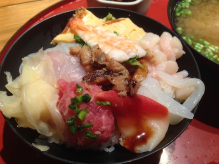 海鮮丼
