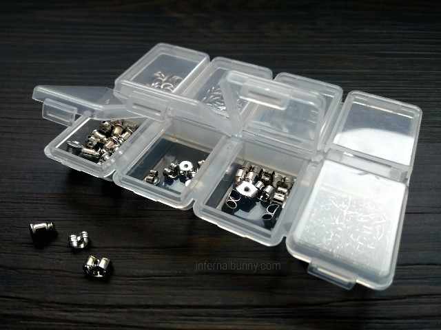 アクセサリーパーツケース。